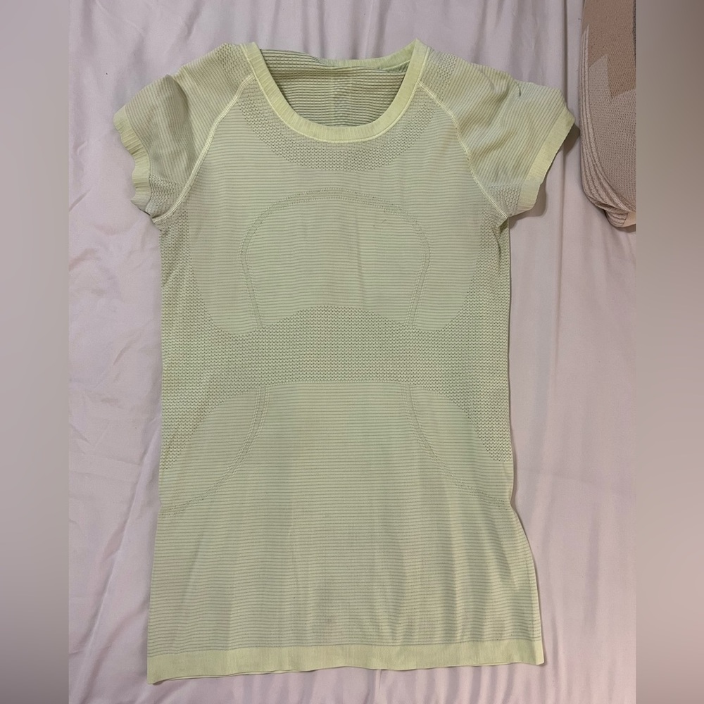 Lululemon swiftly tech shirt